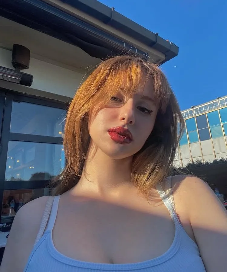 Özlem - Bahçelievler Escort