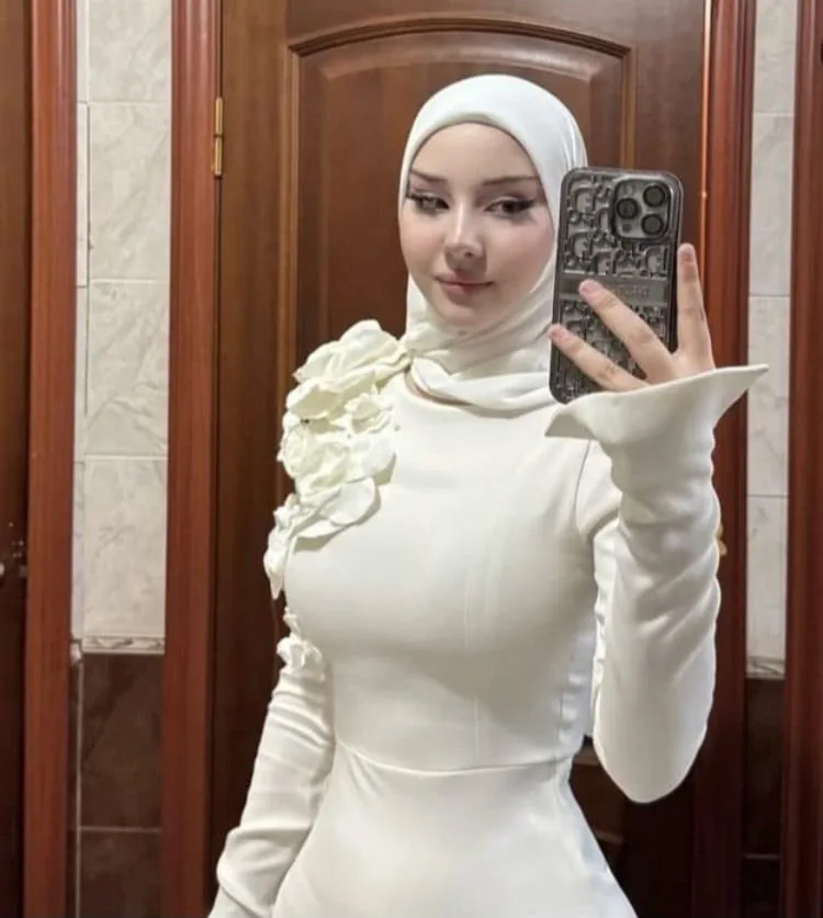 Defne - Bahçelievler Escort