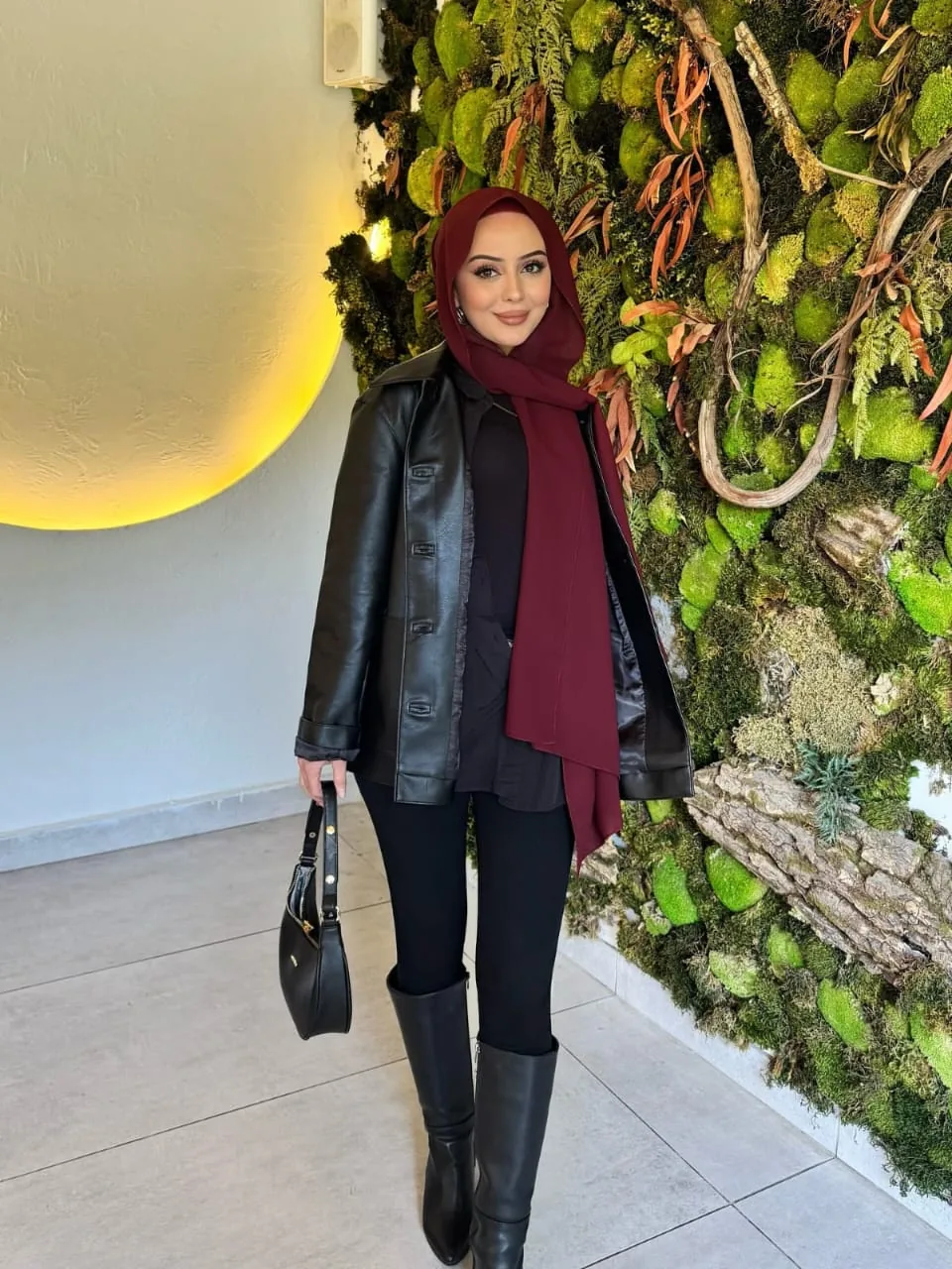 Esra - Bahçelievler Escort