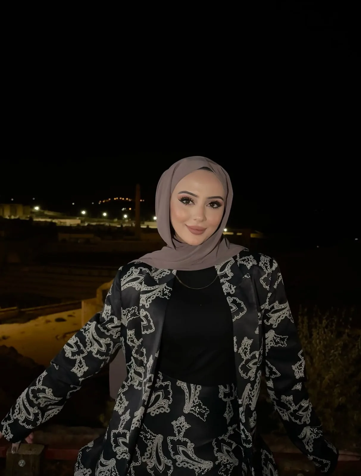 Esra - Bahçelievler Escort