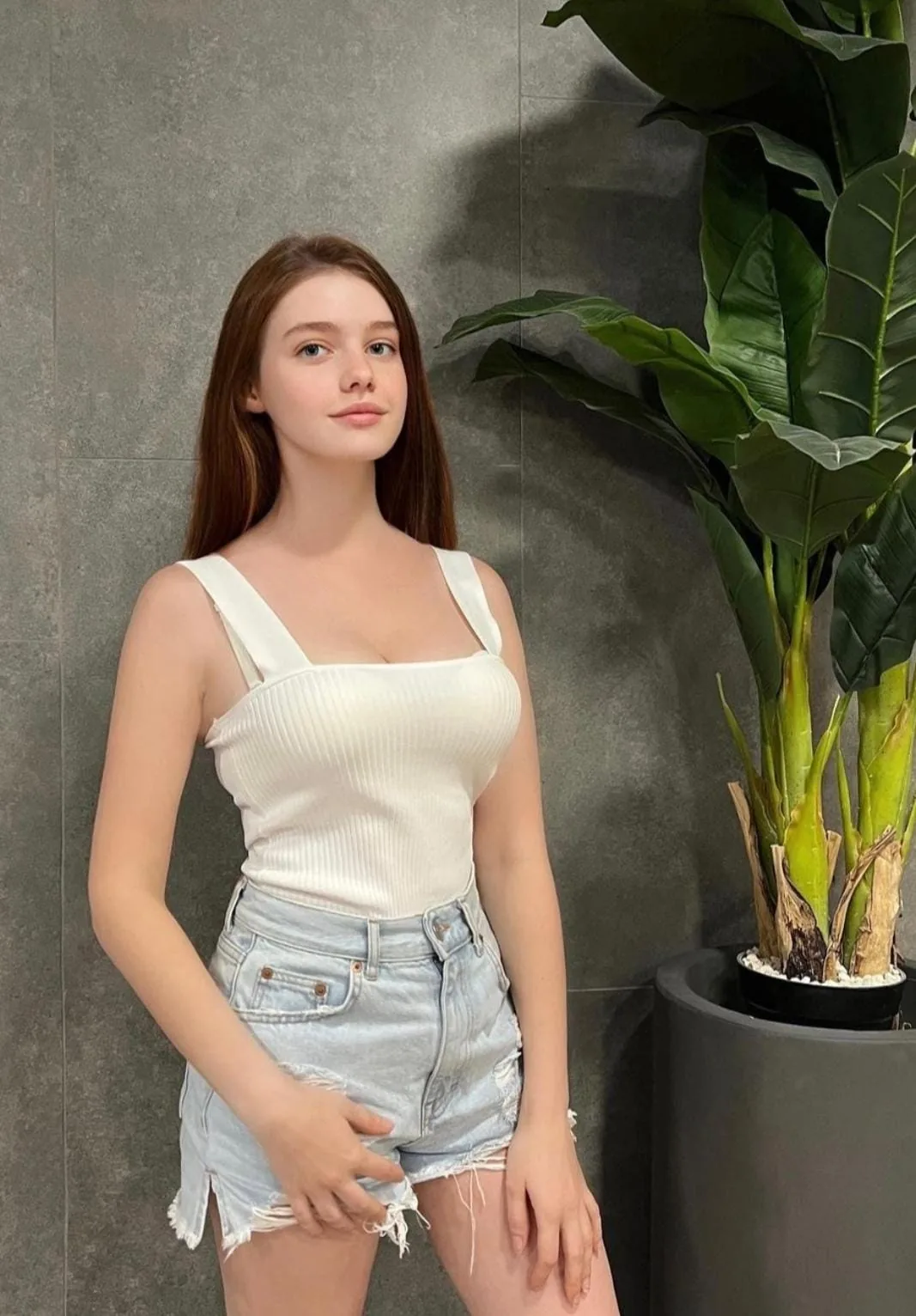 Oya - Bahçelievler Escort